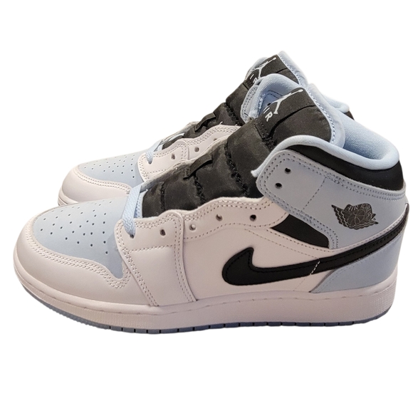 NWT | Nike | Air Jordan 1 Mid SE | Light Blue, Black & White | Size 6.5Y - Picture 1 of 11